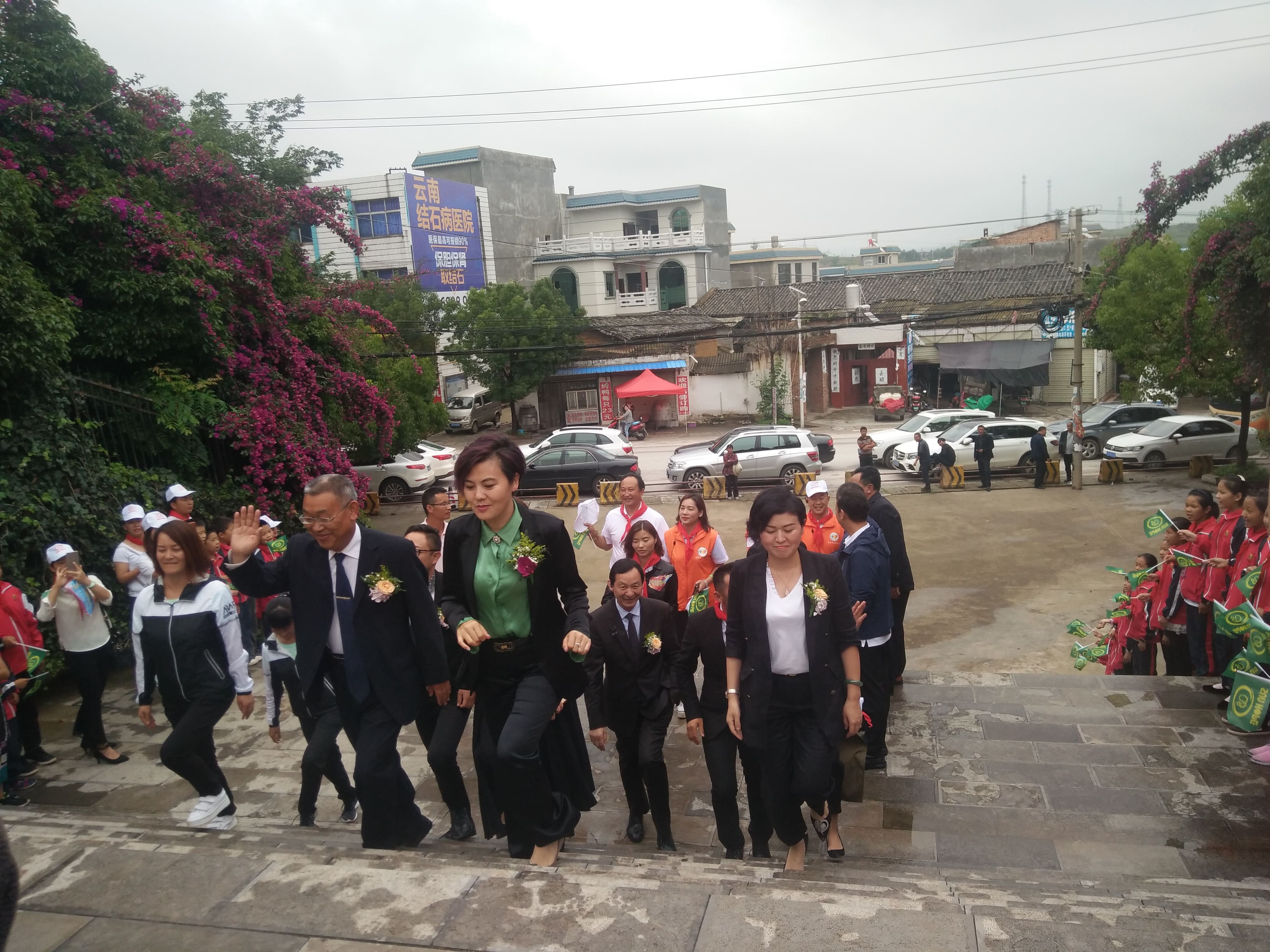 第152所 石林彝族自治县路美邑中心学校路美邑安博在线_安博在线(中国)李凤莲小学